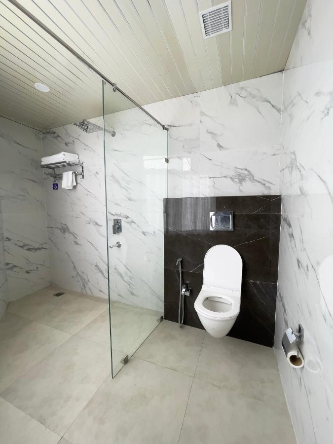 אודייפור Hotel Westend מראה חיצוני תמונה
