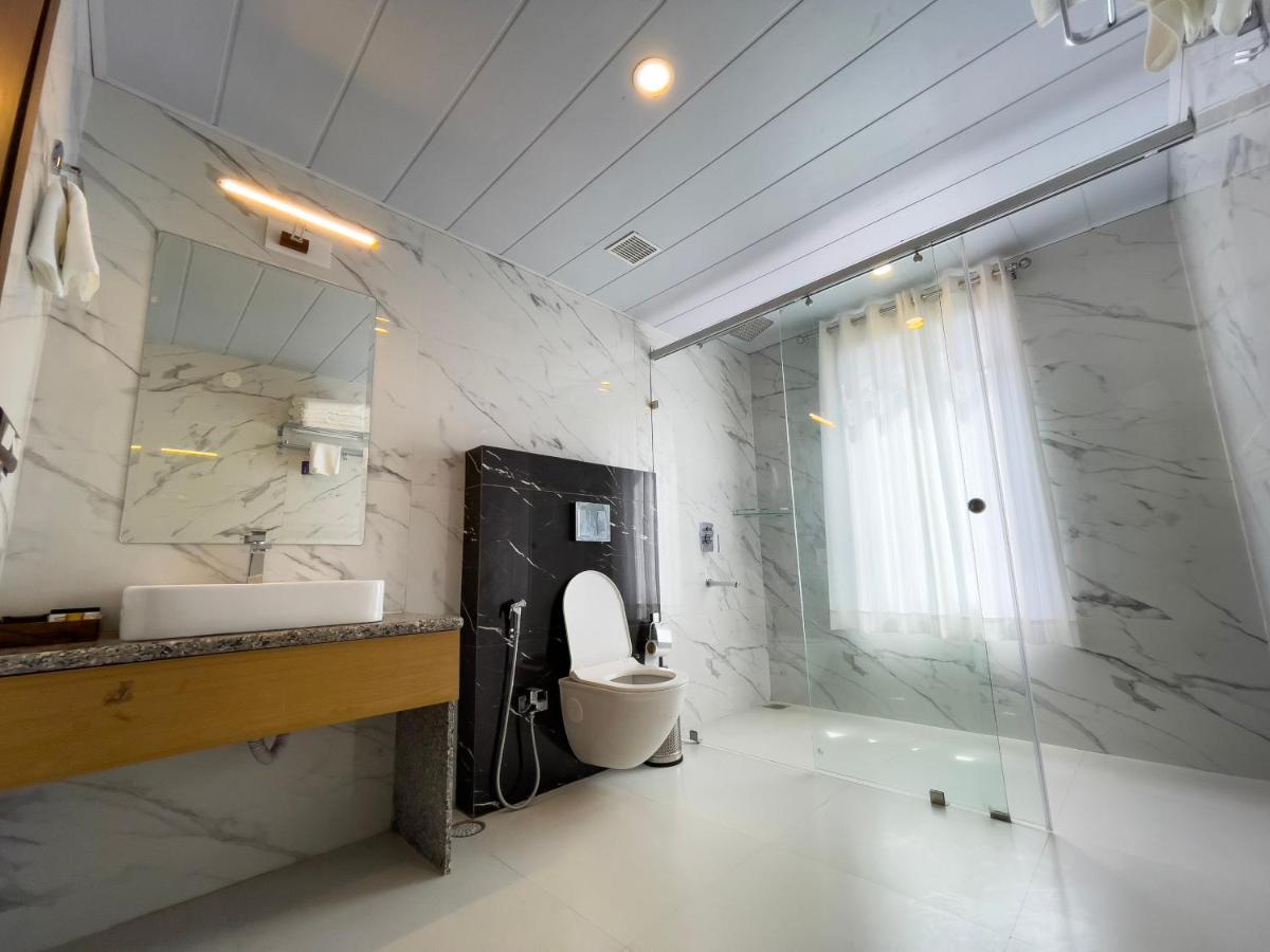 אודייפור Hotel Westend מראה חיצוני תמונה
