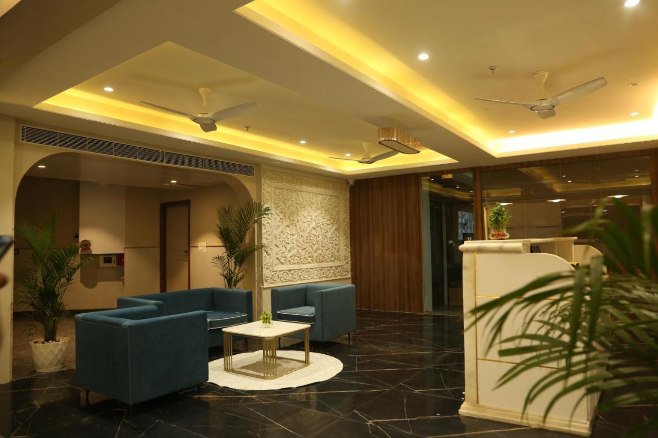אודייפור Hotel Westend מראה חיצוני תמונה