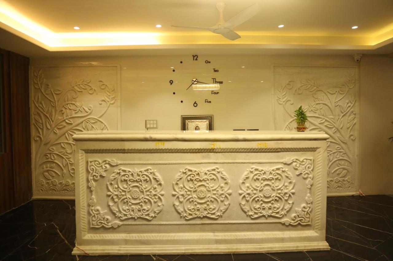 אודייפור Hotel Westend מראה חיצוני תמונה