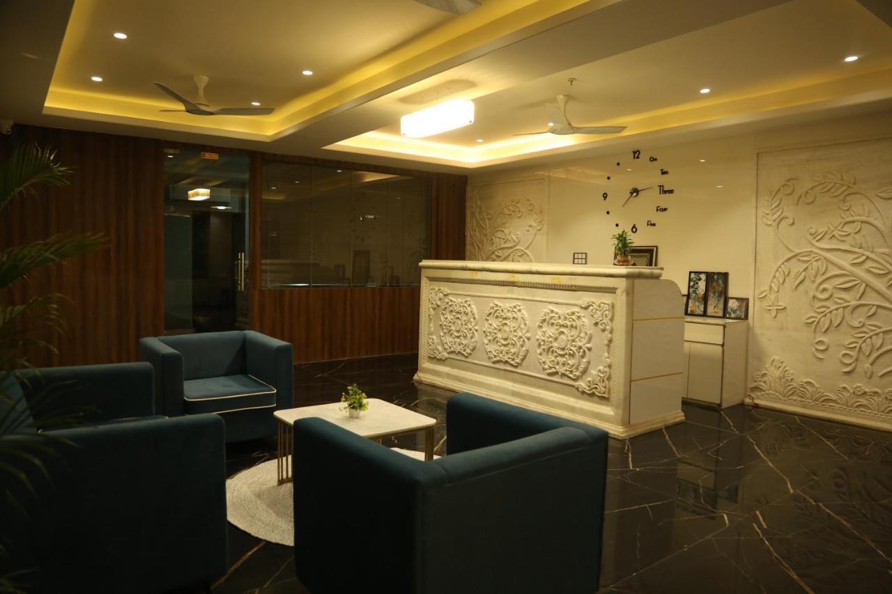 אודייפור Hotel Westend מראה חיצוני תמונה