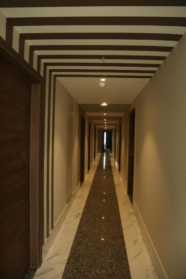 אודייפור Hotel Westend מראה חיצוני תמונה