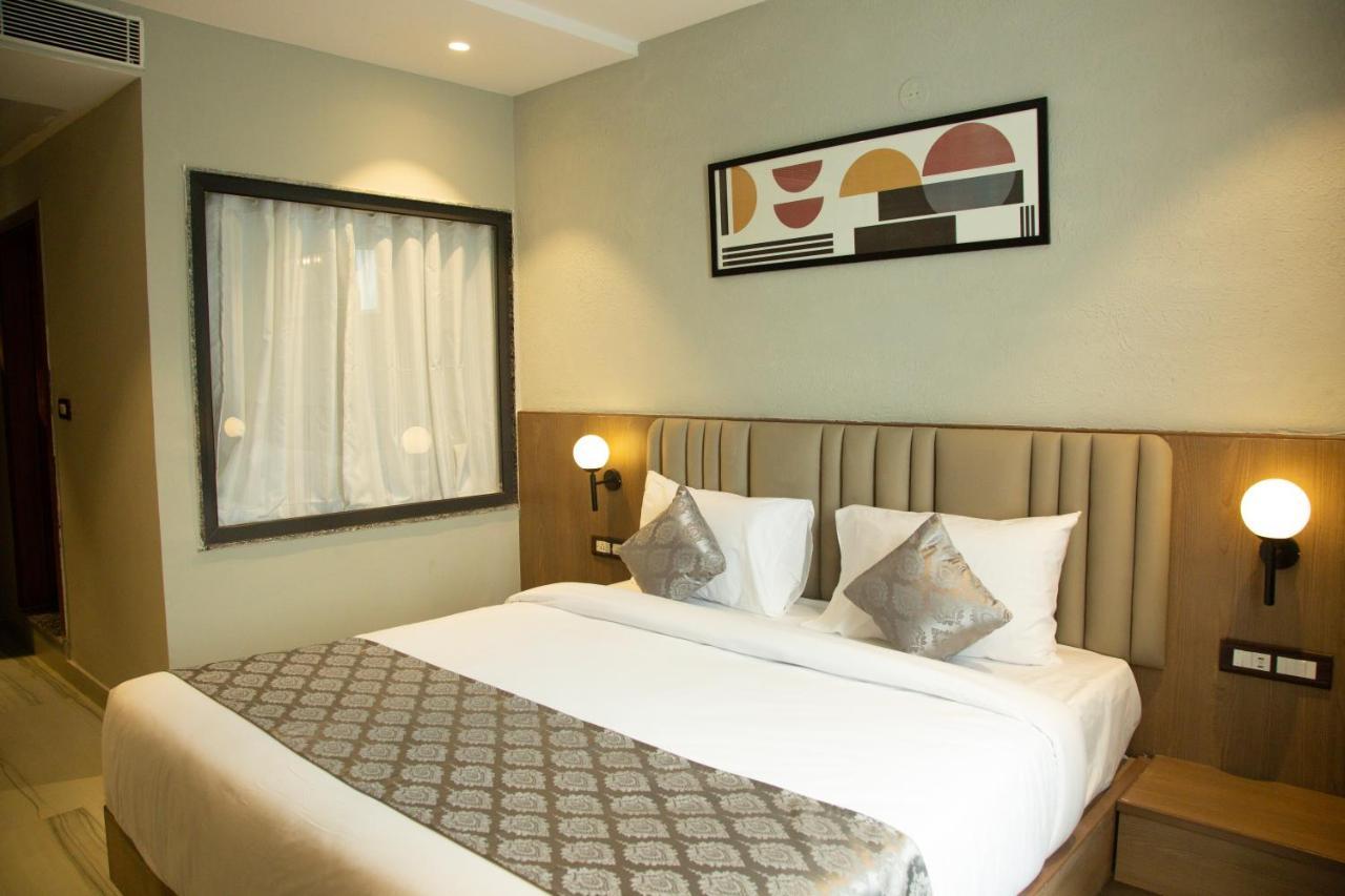 אודייפור Hotel Westend מראה חיצוני תמונה