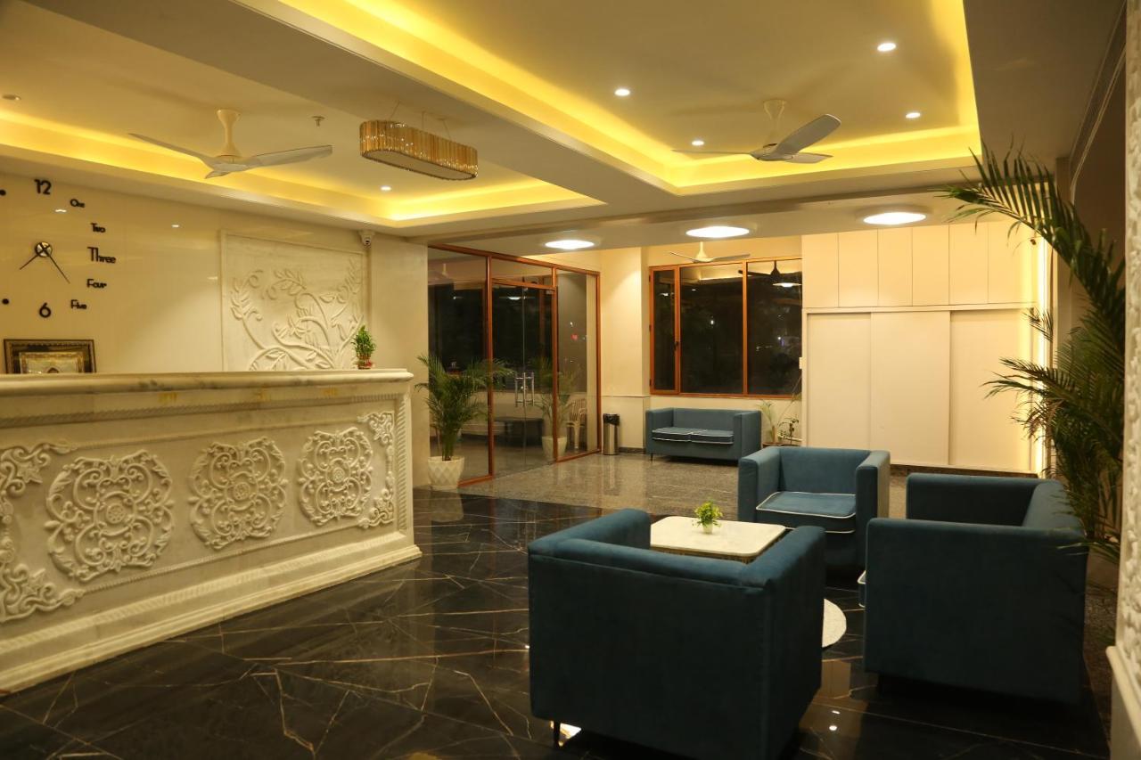 אודייפור Hotel Westend מראה חיצוני תמונה