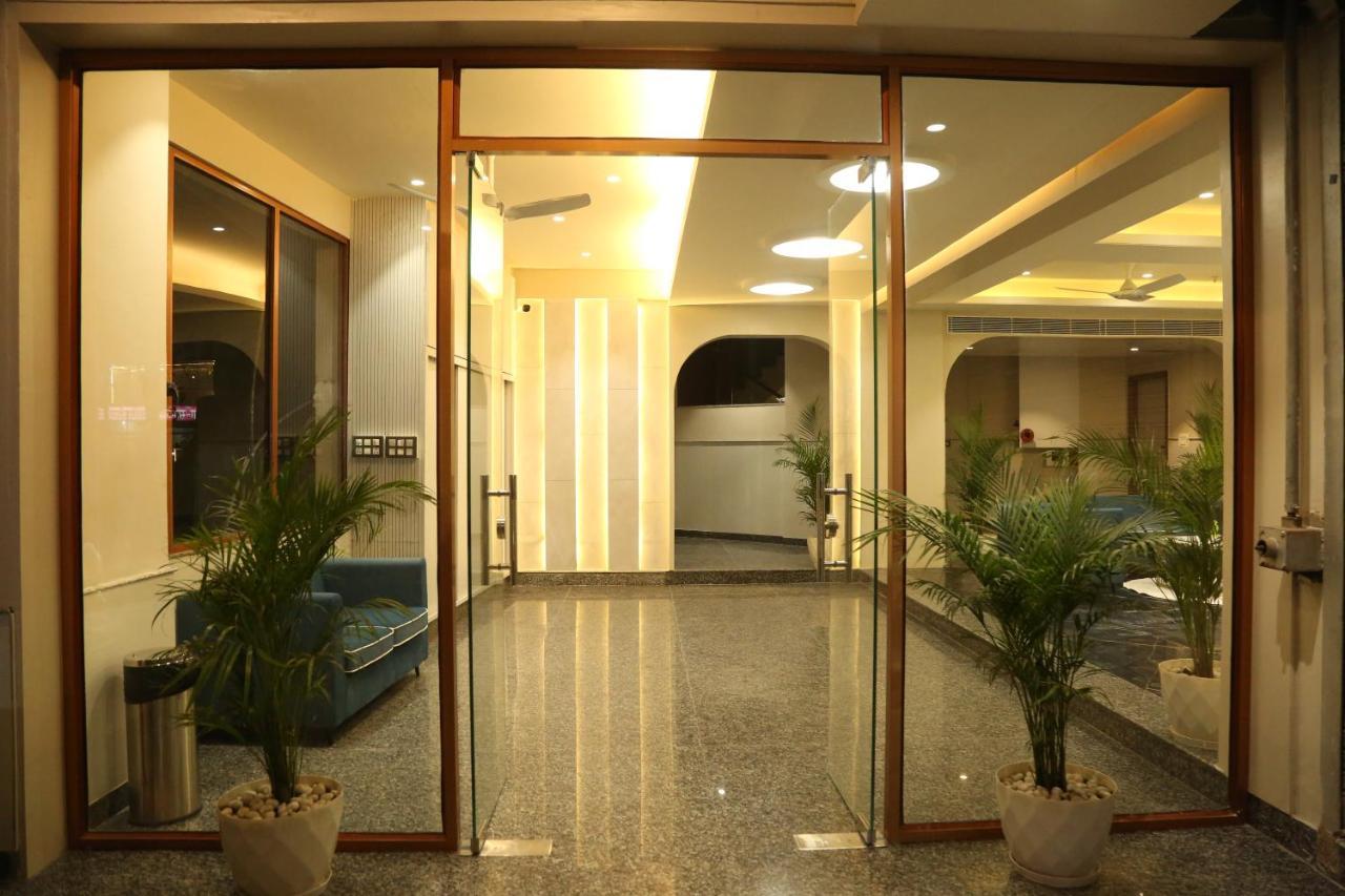 אודייפור Hotel Westend מראה חיצוני תמונה
